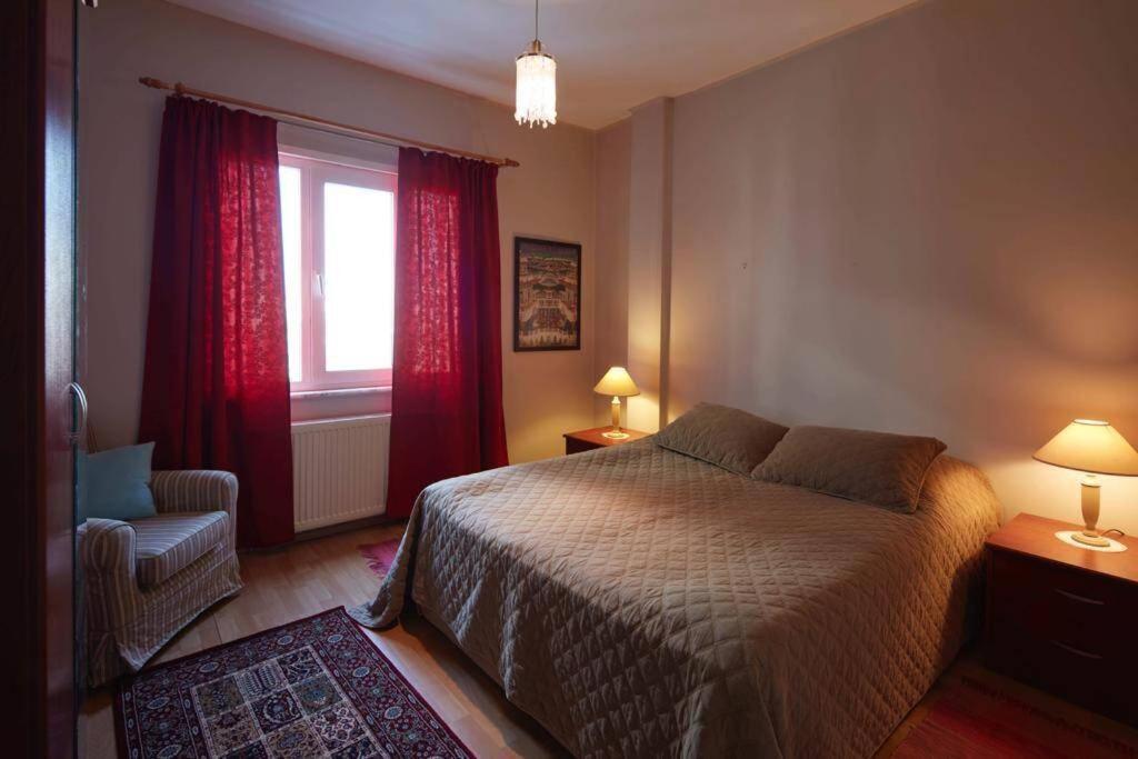 Cozy Next To Taksim Square Appartement Istanboel