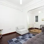 Cozy Apartment Next To Taksim Square